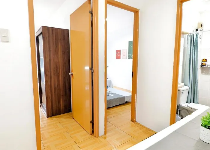 U12san Miguel Townhouse 4 Bedroom Near It Park Free Parking 2 Cars Apartment *