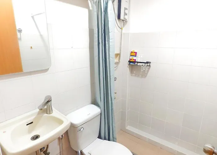 Apartment U12san Miguel Townhouse 4 Bedroom Near It Park Free Parking 2 Cars Cebu