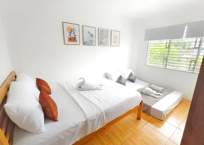Apartment U12san Miguel Townhouse 4 Bedroom Near It Park Free Parking 2 Cars Cebu
