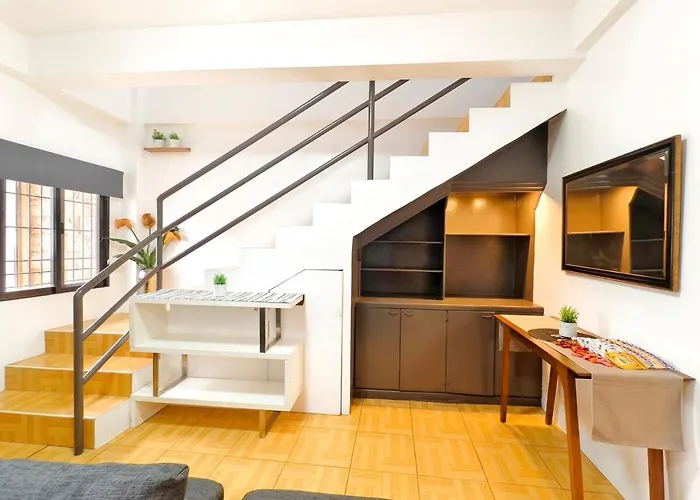 U12san Miguel Townhouse 4 Bedroom Near It Park Free Parking 2 Cars Apartment Cebu